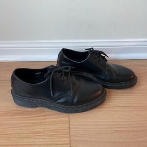 Dr. Martens Derbys Size 8 US